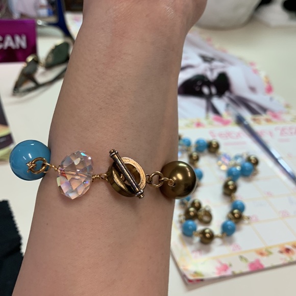 bracelet and earring set - Picture 6 of 6